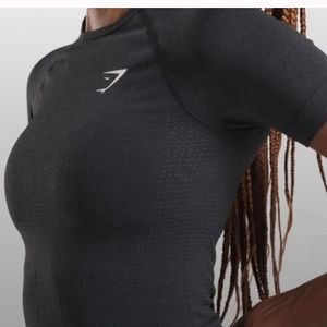 Gymshark Womens Vital Seamless Long Sleeve Crop Top – Black Marl Size XS